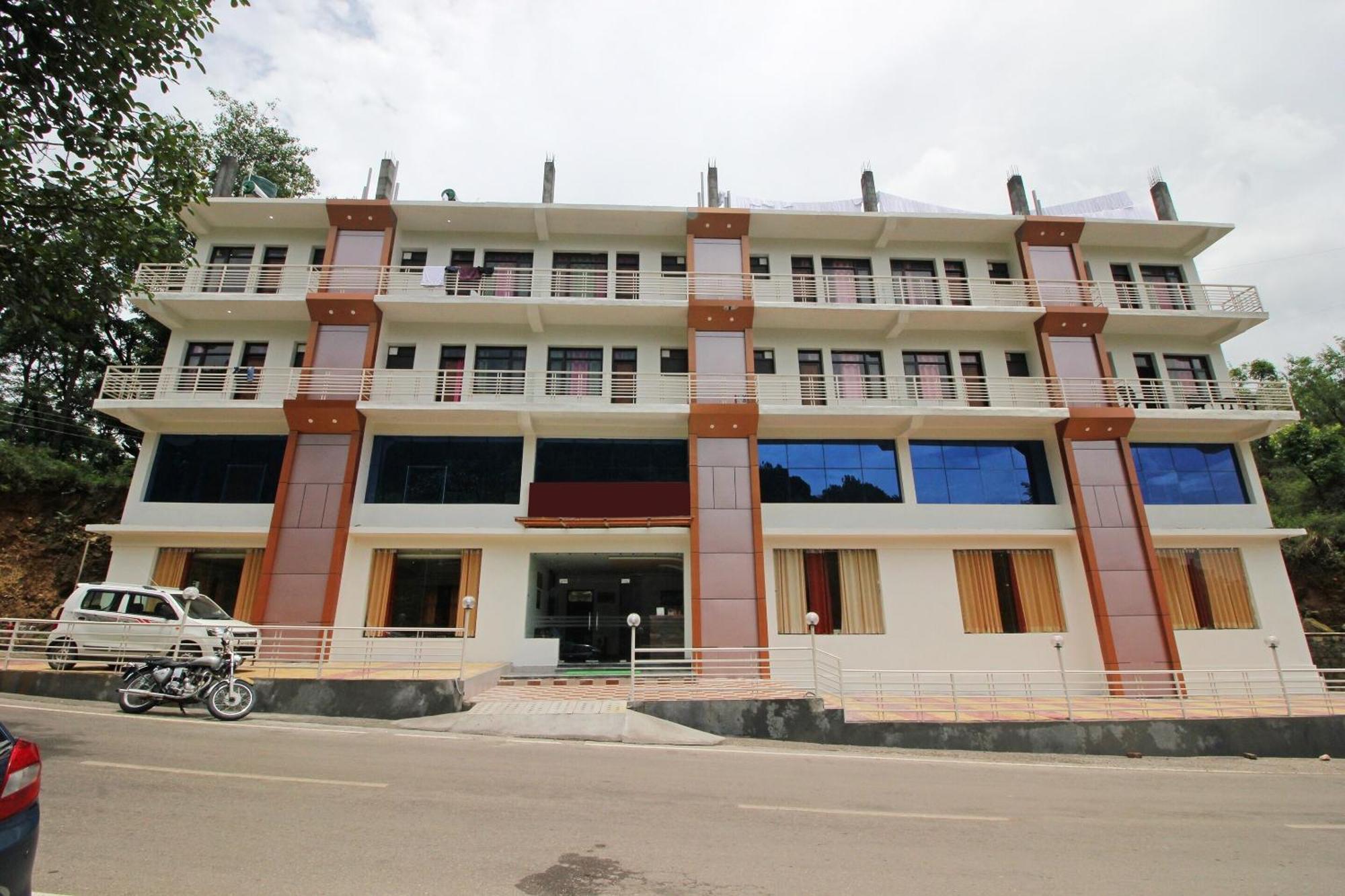 Oyo Hotel Chandni Νταραμσάλα Εξωτερικό φωτογραφία